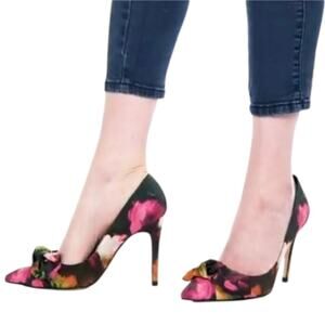 Ted Baker London Ryoh women’s‎ art print 100mm bow court shoe Size 37.5 US 7-7.5